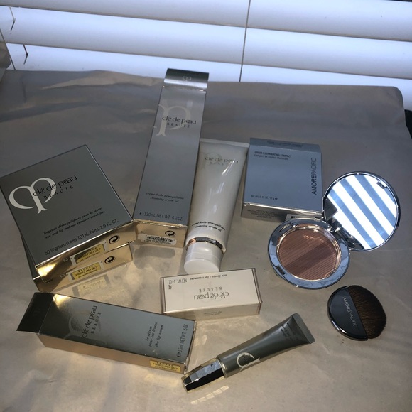 CLÉ DE PEAU BEAUTÉ Bundle + free gift! - Picture 2 of 8